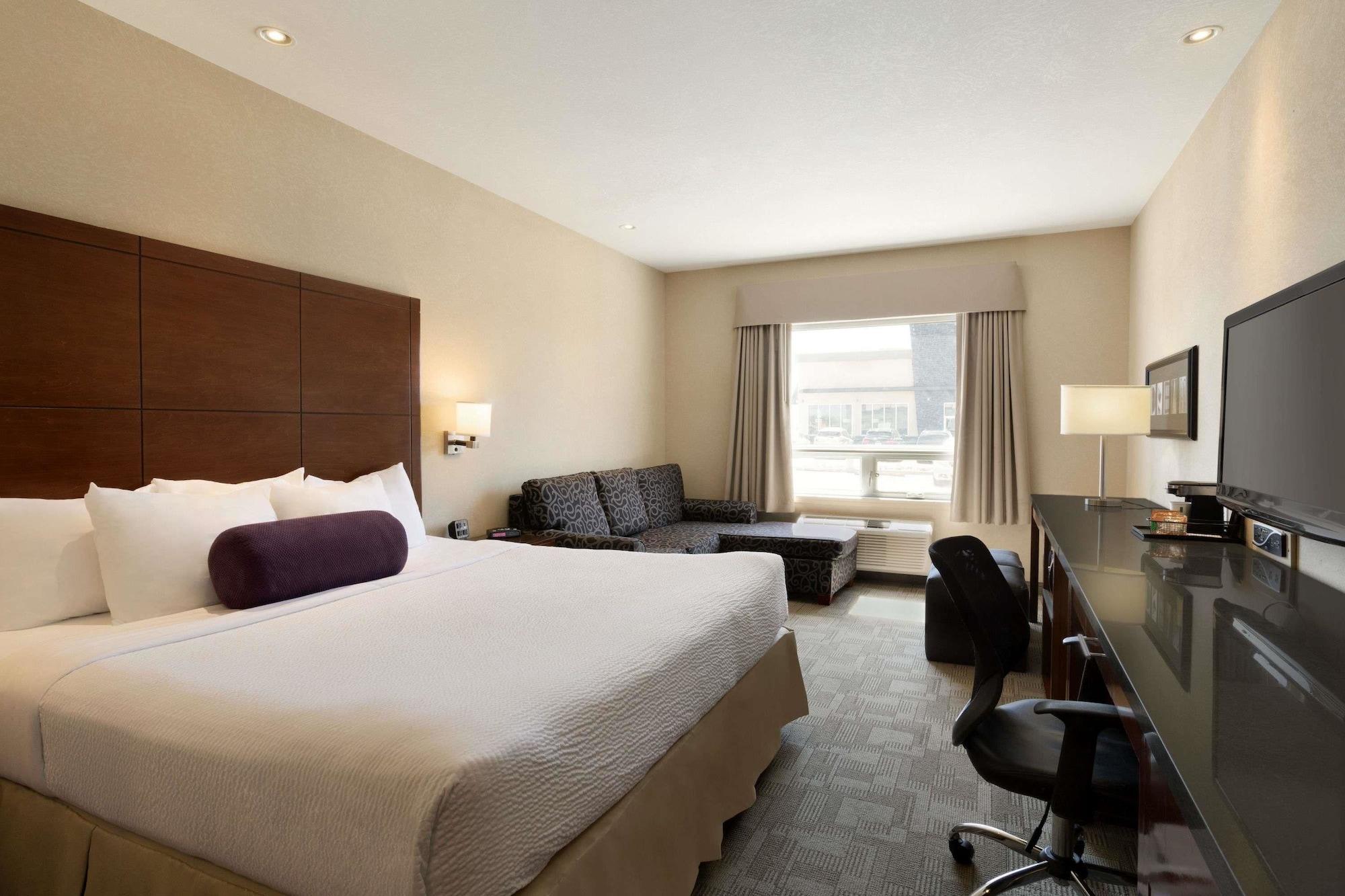 Days Inn By Wyndham Regina Airport West Εξωτερικό φωτογραφία