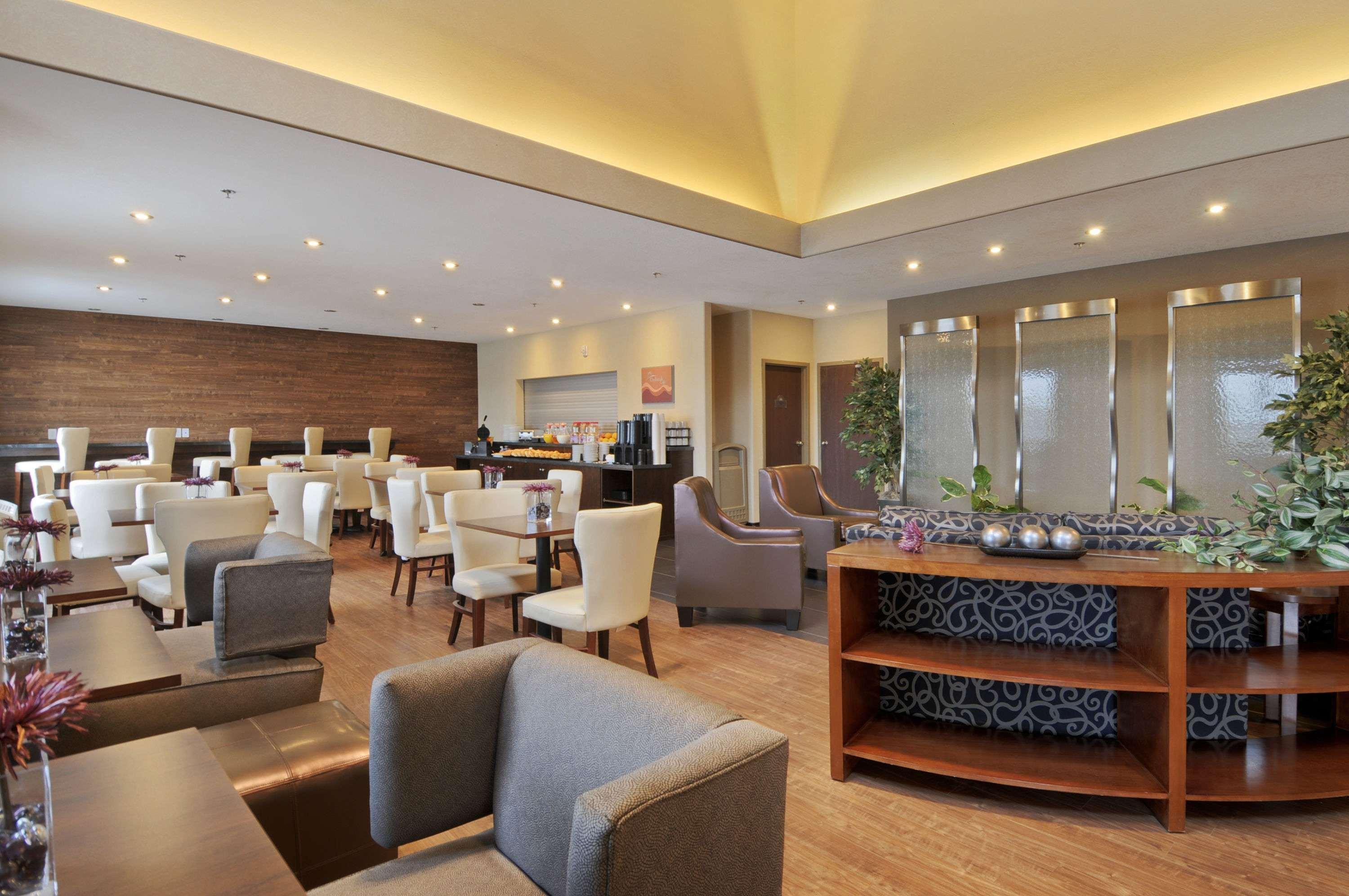 Days Inn By Wyndham Regina Airport West Εστιατόριο φωτογραφία
