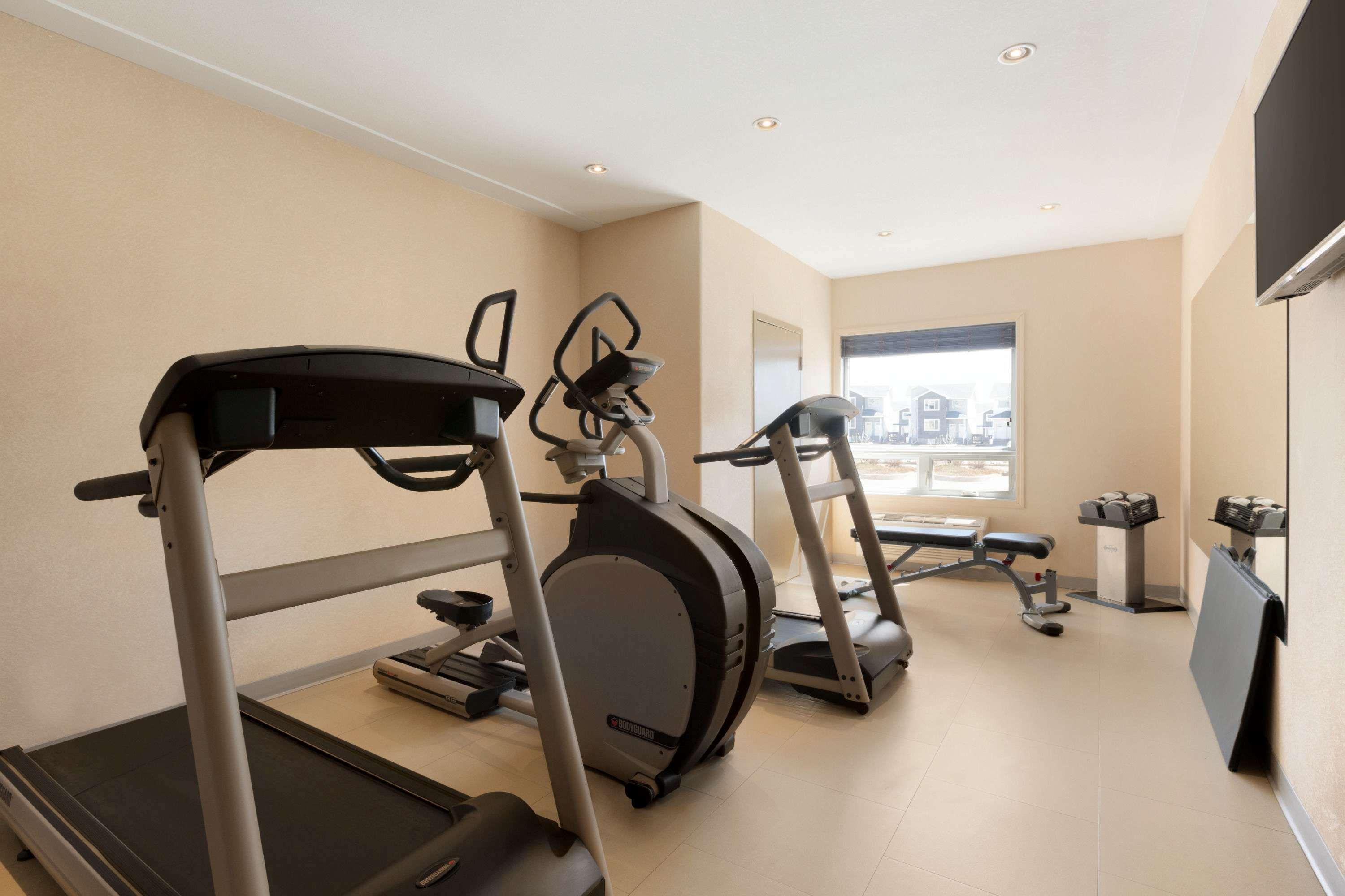 Days Inn By Wyndham Regina Airport West Εξωτερικό φωτογραφία