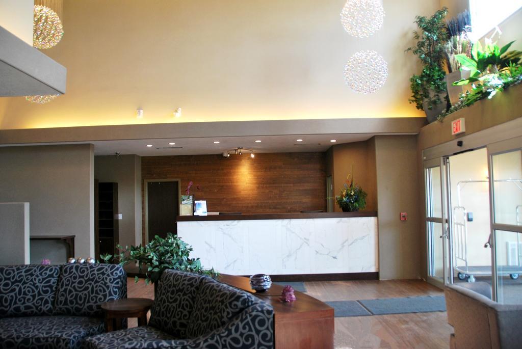 Days Inn By Wyndham Regina Airport West Εξωτερικό φωτογραφία